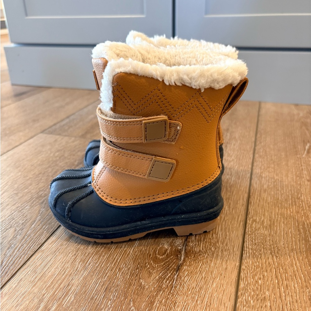 Cat & Jack snow boots toddler size 7